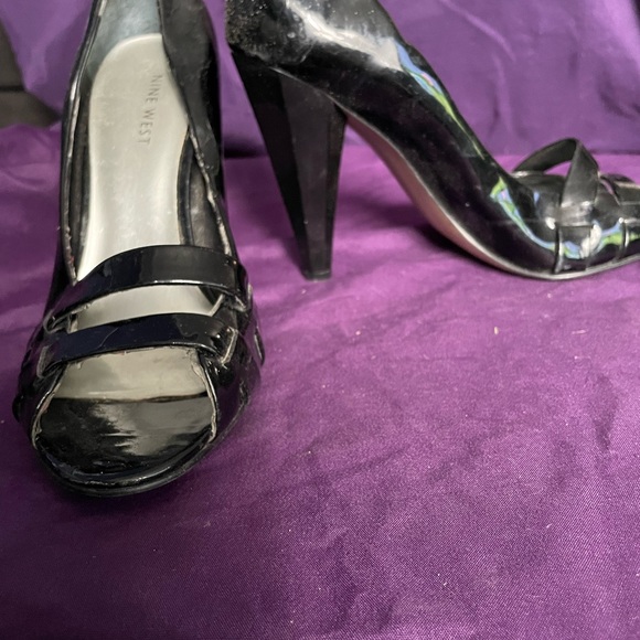 Women’s Shoes - Picture 3 of 4